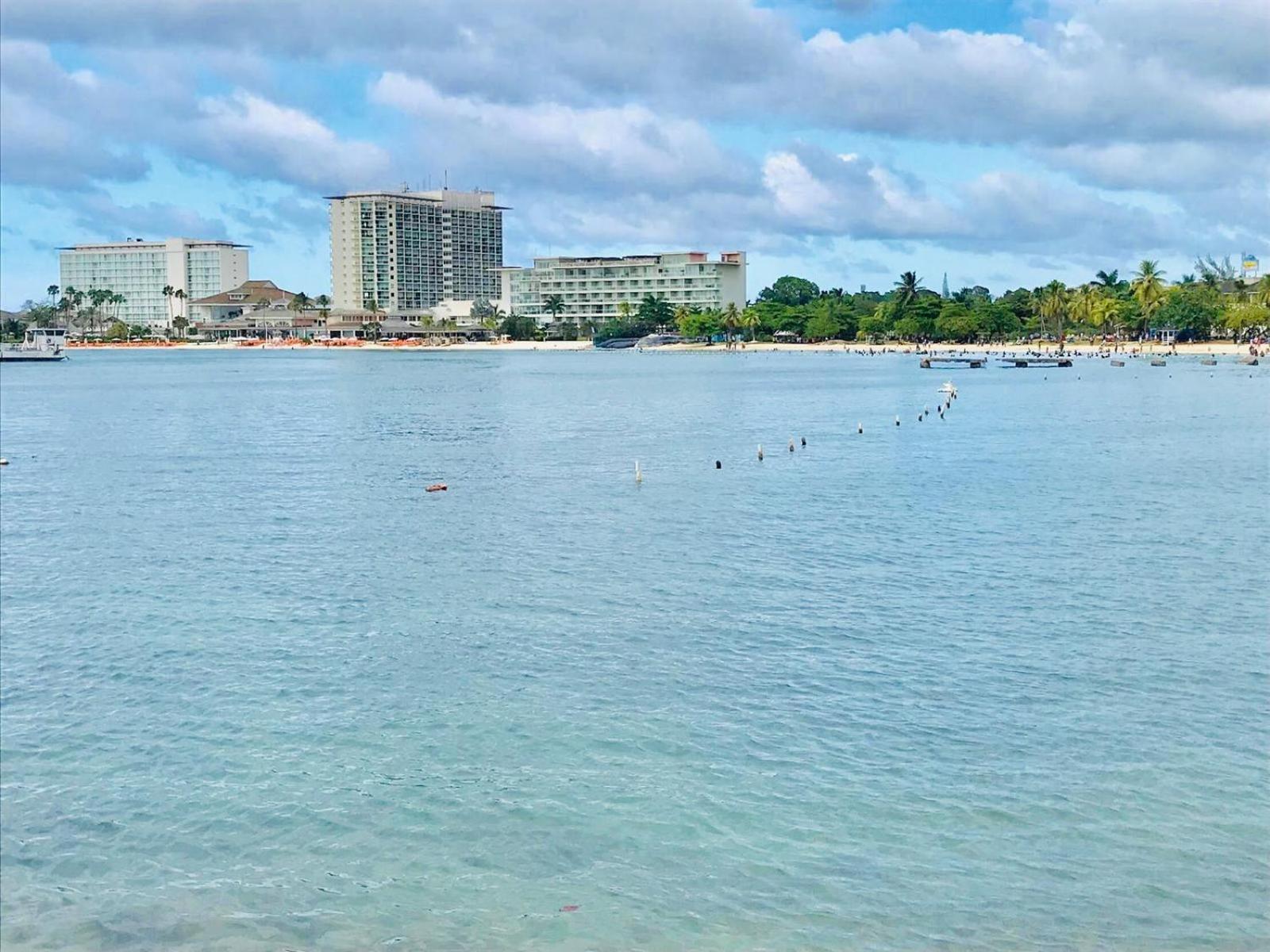 Beach Penthouse A25 Sandcastles Ocho Rios Esterno foto